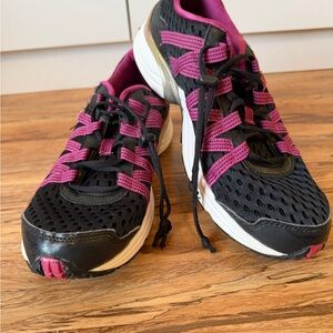 Ryka Hydro Sport Black with pink and gold water ready  sneaker cross training 9